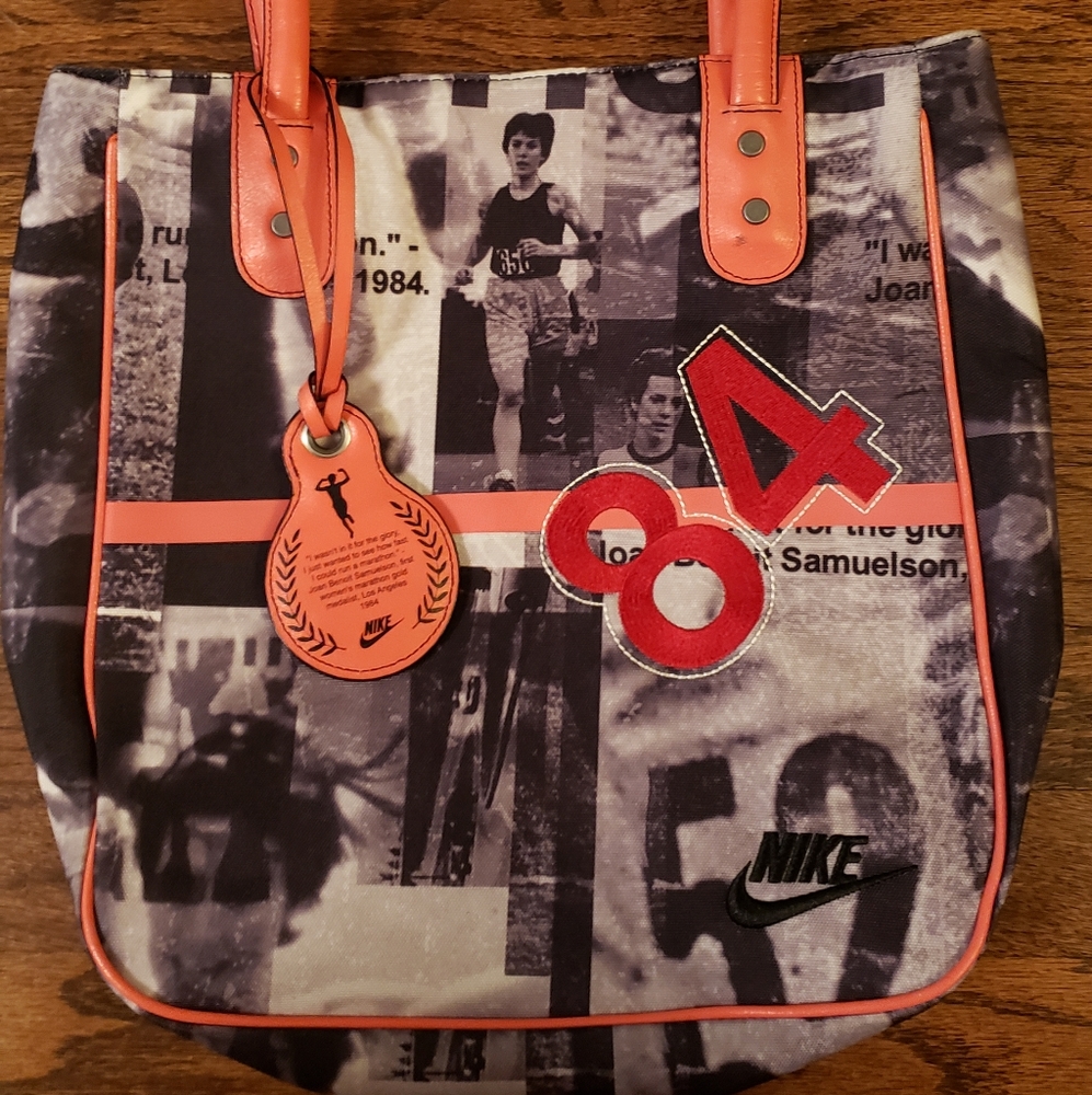 Nike Joan Benoit Samuelson '84, Shoulder Bag